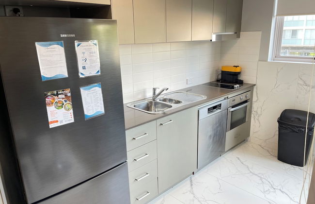 Honeysuckle Executive Apartments - Photo 9