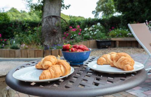 Luxury New Forest Barn, ideal for couples - Photo 31