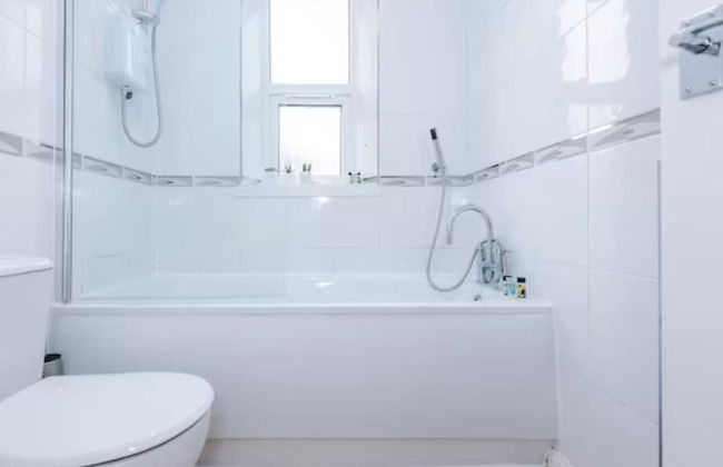 Spacious 4-Bed House Manchester - Foto 27