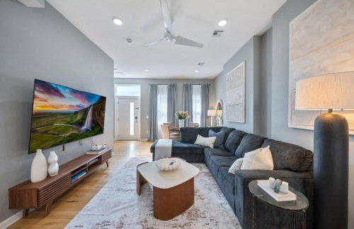 NYC Skyline Views • Near Times Sq • Rooftop Deck - Foto 3