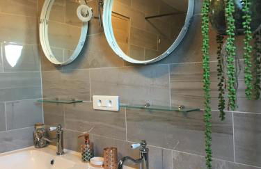 Maison spacieuse avec jardin et feu de bois et parking gratuit pour 3 voiture - Foto 13