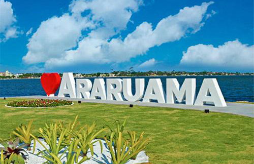 Casa muito espaçosa privativa com Piscina, Churrasqueira e área gourmet - Foto 8