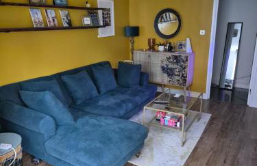 LUXURY One BEDROOM FLAT - Photo 1