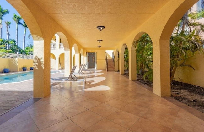 Villa Del Mar 5 Bedroom Home by RedAwning - Photo 43