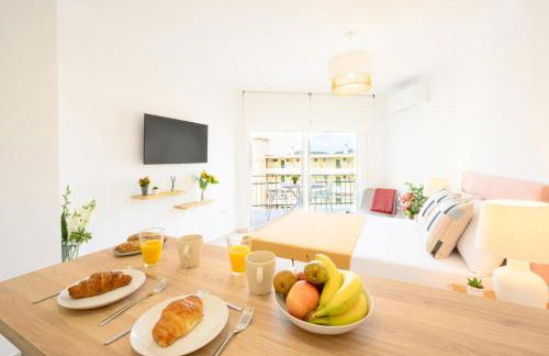 Fuengirola Sun Studio with terrace 9th floor by 10ToSea - Foto 9