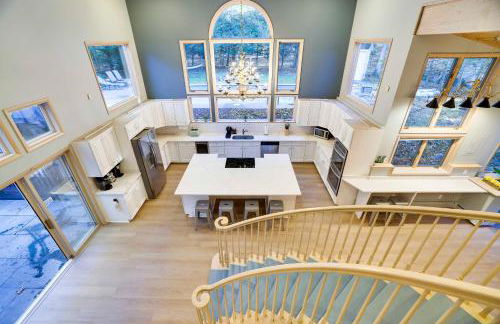 Luxury Villa with Year Round Heated Pool, Sauna, Spa & Fire Pit - Newly Redone - Foto 44