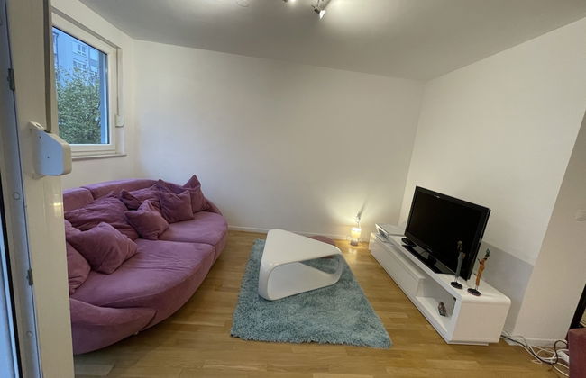 Large Modern 75m2 Flat and Free Parking - Foto 17