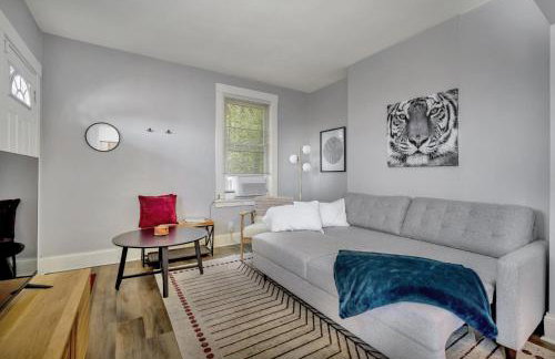 Cozy Cottage In The Heart Of Hyde Park 1 Bedroom Home by RedAwning - Photo 19