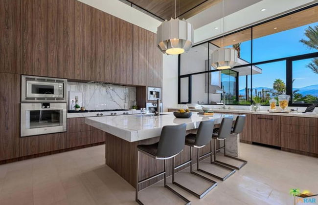 Luxurious Rancho Mirage Estate w Pool Spa - Photo 19