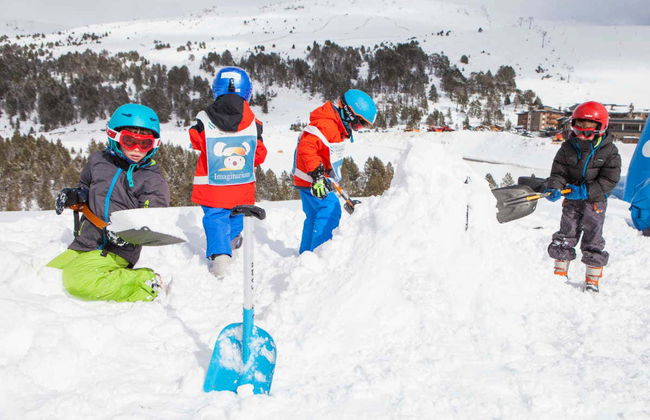 Costruzione di un iglù a Grandvalira - Foto 4