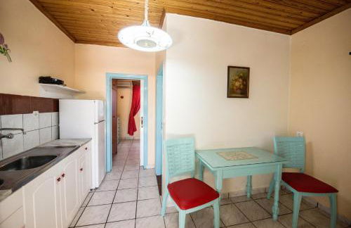 Villa Eleni Holiday Resort 4' walk to Beach with Pool - Ideal for Families and Couples - Foto 41