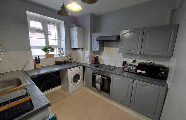 Charming Three Bedroom 5 Double Bed Apt in London - Foto 8