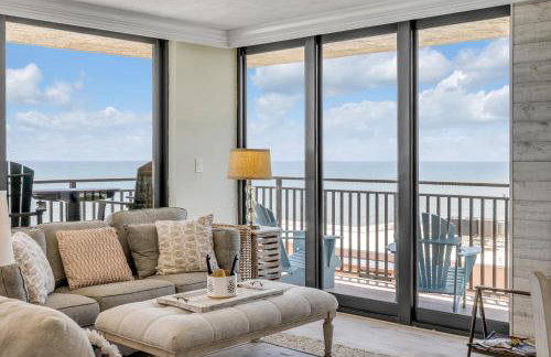 New dog-friendly Listing! Updated direct oceanfront with spacious balcony and heated pool - Foto 53