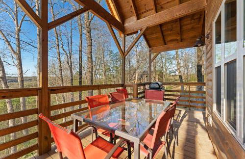 Cabin 4 Mtn View Cabin Near River with Fire Pit and Hot Tub - Foto 25