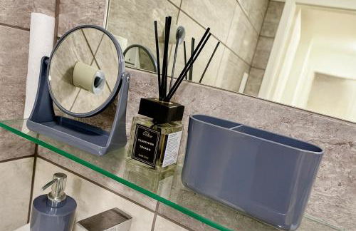 Cinema Lounge 2Bed Leeds City Centre FREE Parking - Foto 15