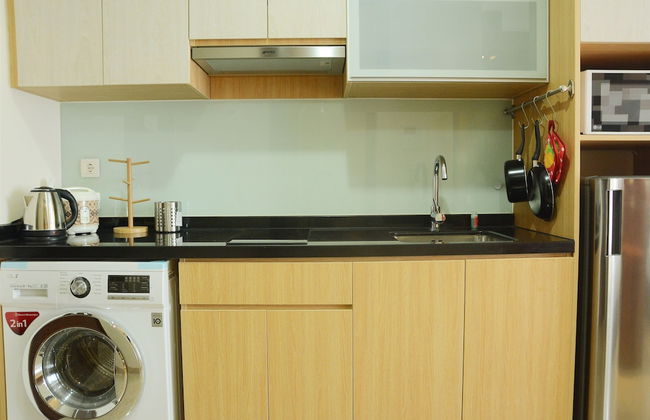Warm and Best Studio Menteng Park Apartment - Photo 21