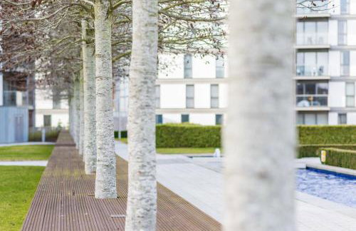 The Vizion serviced apartments from Pincott Properties - free parking, private balcony, and WiFi - Photo 24