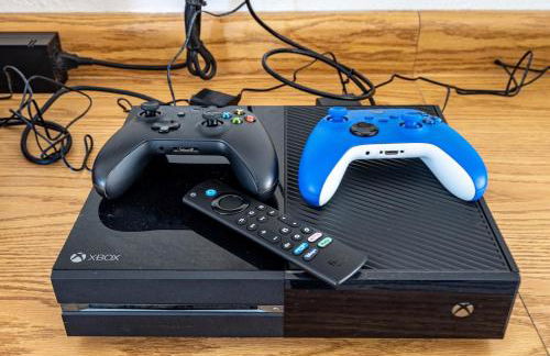 Secluded Mtn Top Family Haven w/Views Spa & Arcade - Photo 48