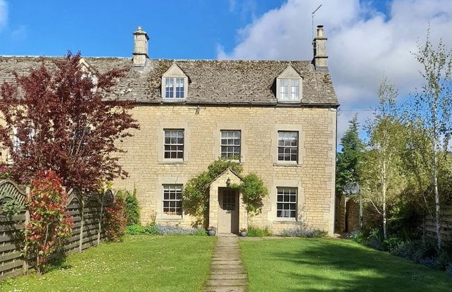 Darly Cottage - Photo 1