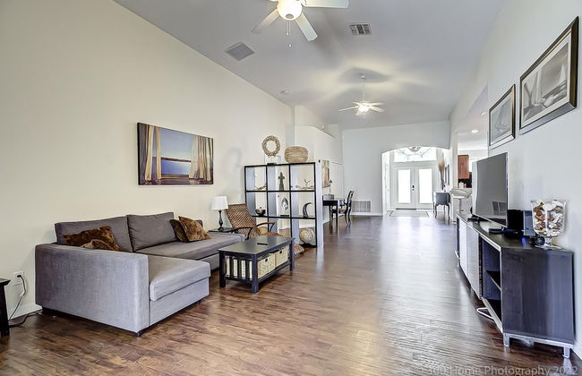 Gated Community, Private Pool and Game Room Near Disney!!! - Foto 1