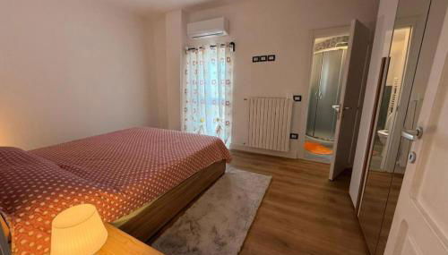 San Miniato 2-Bed Villa Sleeps 6 with Parking - Foto 3