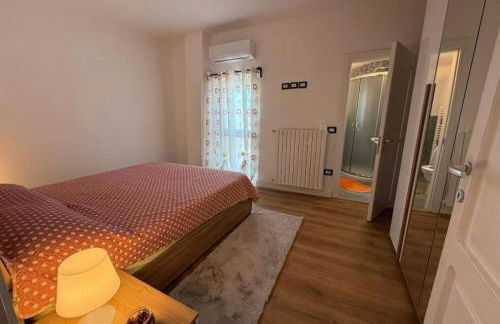 San Miniato 2-Bed Villa Sleeps 6 with Parking - Foto 3