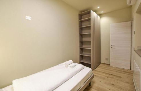 2 Bedroom Lovely Apartment In Premaor - Photo 14