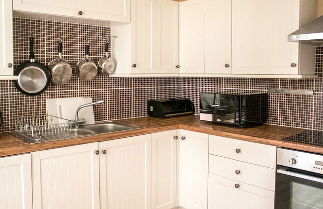 Old School - Photo 4