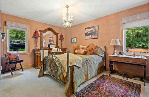 Rustic A-Frame Chalet with Hot Tub & Scenic Views in Mount Jackson, Virginia - Photo 12