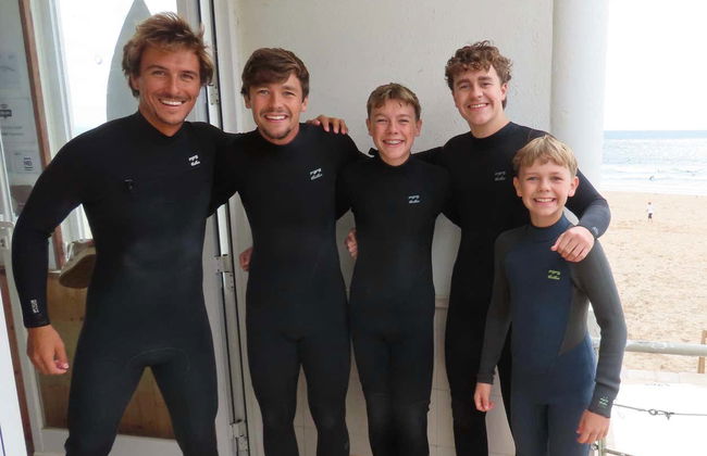 Curso de surf en la playa de Carcavelos - Foto 3