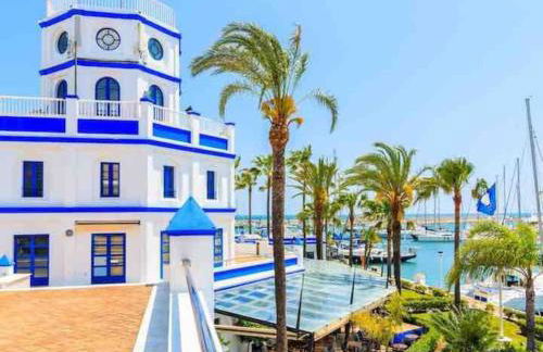 Lovely 1 bedroom apartment with sea views and pool - Photo 24