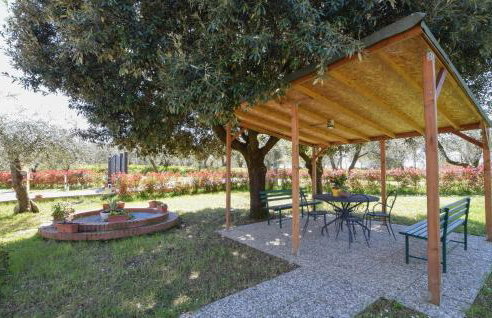 Awesome Home In Marciano Della Chiana - Photo 8