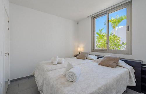 Villa Caterina, Luxury Villa with Heated Pool Ocean View in Adeje, Tenerife - Foto 34