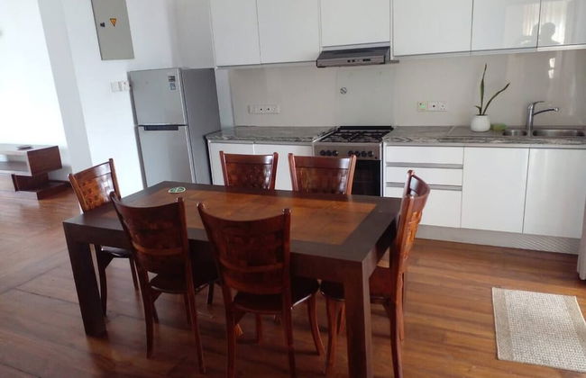 Luxury Apartment in Colombo 7 - Photo 2