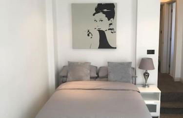 Modern Studio Apartment with harbour views - Foto 2