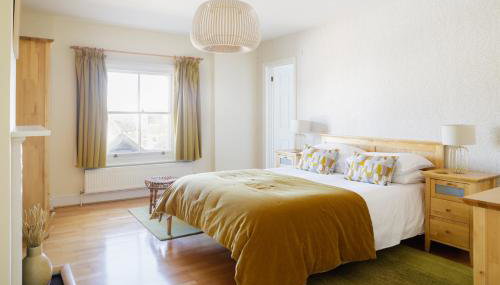 High View, Southwold High Street (2 bed, 2 bath, allocated parking, balcony) - Foto 5