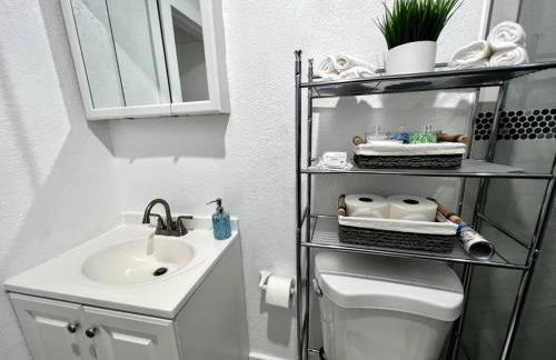 Comfortable House near Downtown & Airport Miami - Foto 30