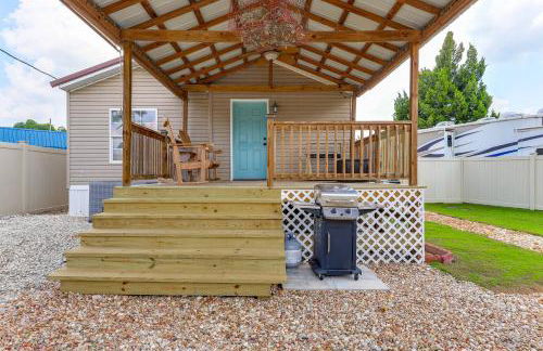 Resort Dock and Boat Ramp Home with Wolf Bay Access - Foto 24