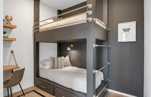 GULCH Condo with Pool Gym Private Patio & Garage - Foto 2