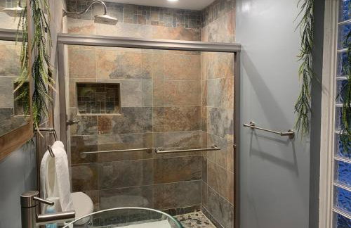 Earthy Hobbit Jungle with Privacy & Serenity - Foto 9