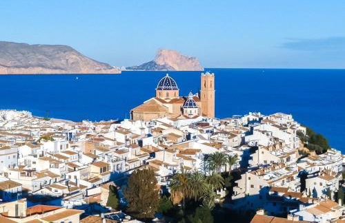 Stunning penthouse with sea view in Altea Hills - Photo 7