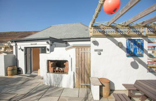 UPPER BEACH HOUSE - Photo 37