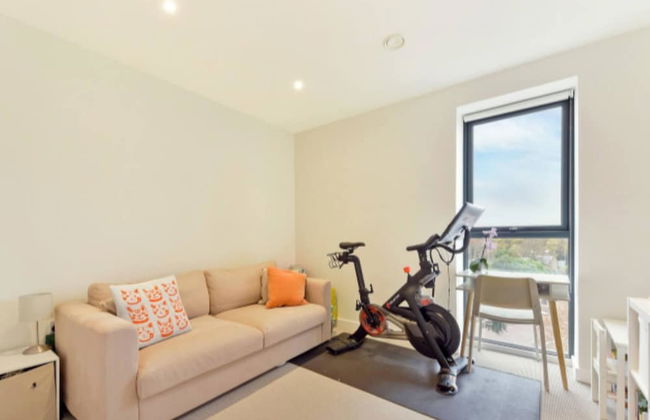 Lovely Luminous 3 Bed Flat, With Secure Ev Parkng - Foto 6