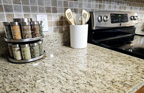 Dallas Lakeside Bliss Stay - Private Pool, Air hockey and High speed internet - Foto 28