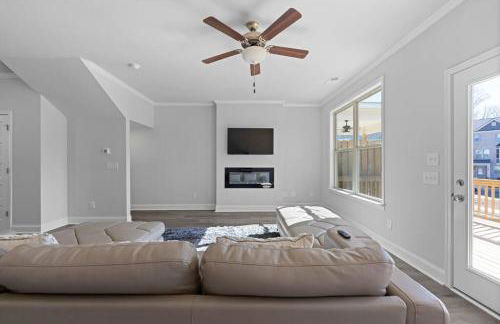 Luxury 2 bedrooms, 2.5 baths - Foto 16