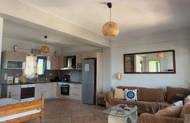 Sunset Apartments - Photo 8