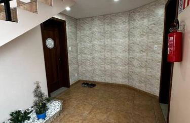 apartamento em bairro nobre suíte com ar condicionado e banheira com hidromassagem - Foto 14