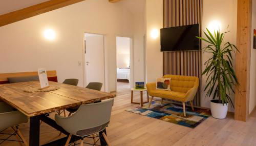 Gaul Lodge - für bis zu 8 Gäste, inkl Königscard, 4 Schlafzimmer, 2 Bäder, große Küche, gratis Parken & WLAN, Self Check-in - Foto 3