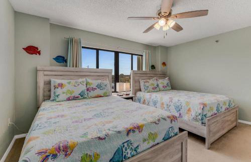 Fabulous ocean and beach views with top complex amenities - Photo 26