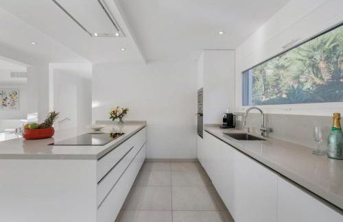 Elevated Living: 5 Br Villa in Ibiza City, 1275 - Foto 22